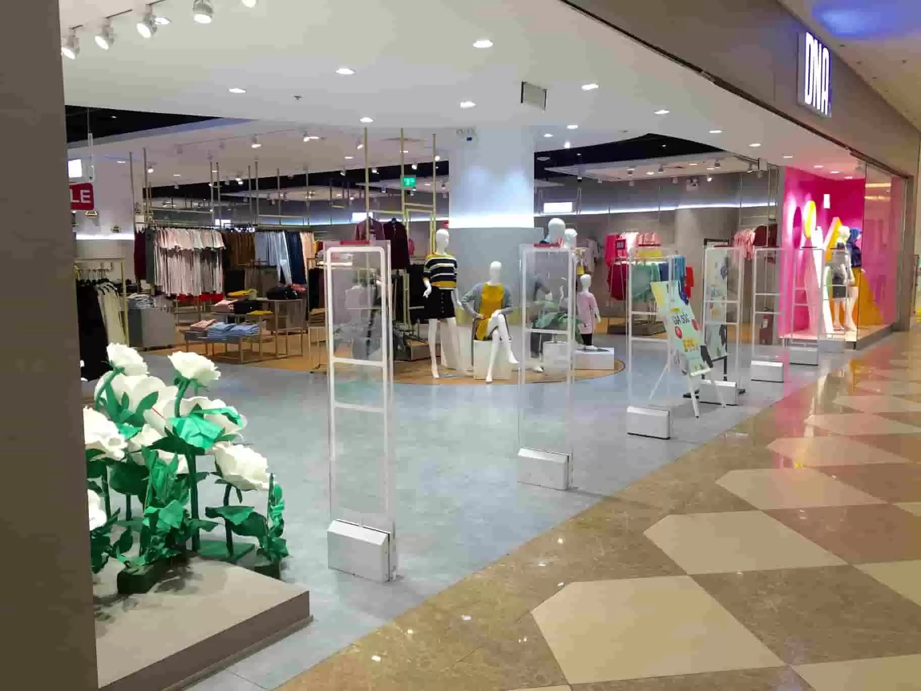 sale cuoi nam mua cong tu tang bo khu tu 5 000 tem lap dat mien phi XPOW